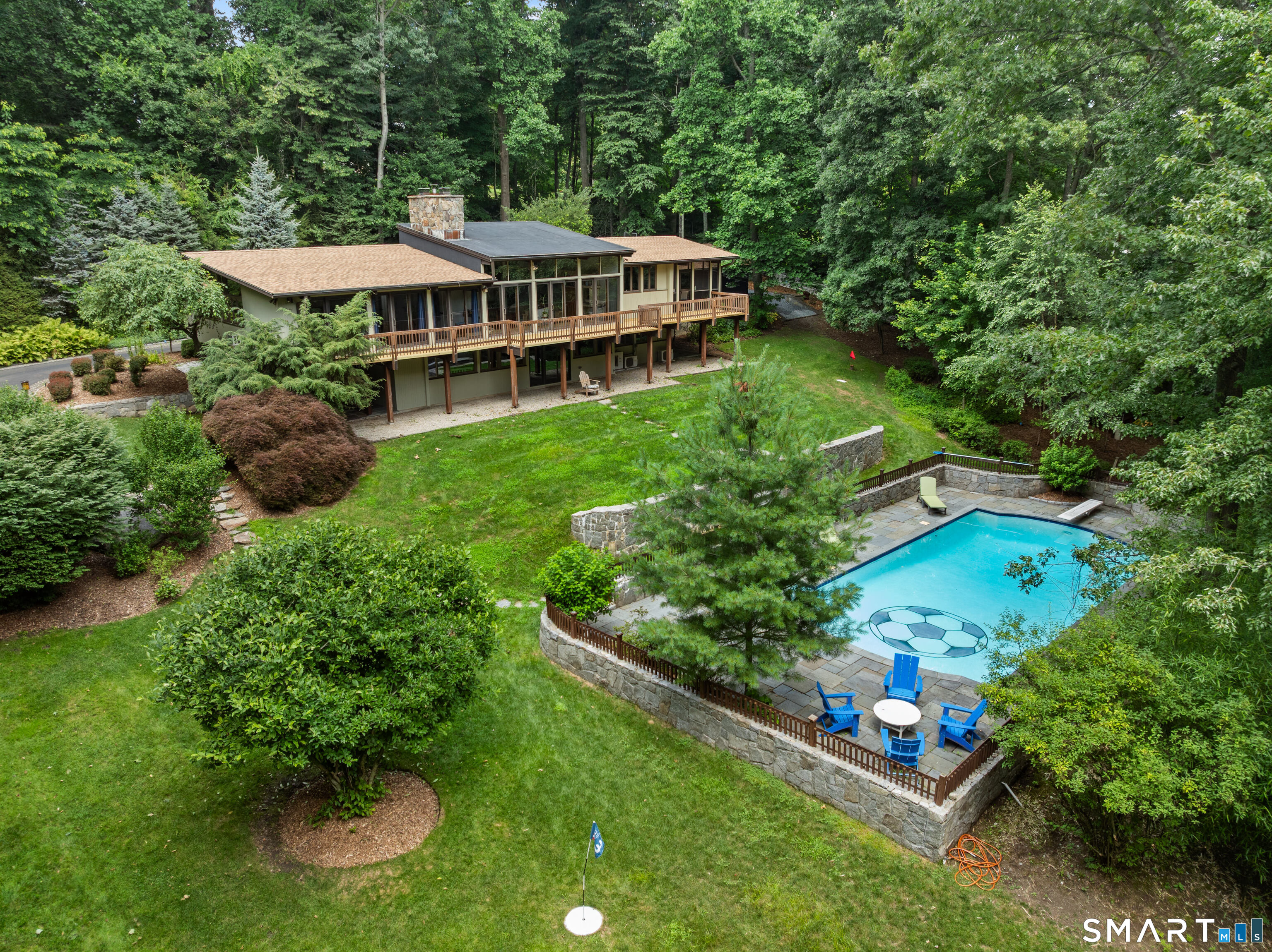 132 Signal Hill Road, Wilton, CT 06897 | For Sale at $1,569,000