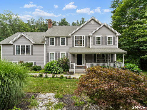  single family home for sale located at 10 Pearl Street, Newtown, CT 06482