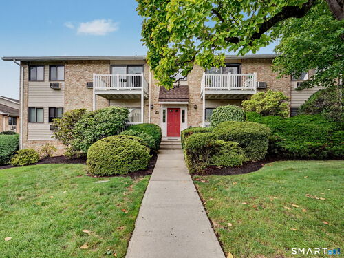  condo home for sale located at 180 Glenbrook Road, 9, Stamford, CT 06902