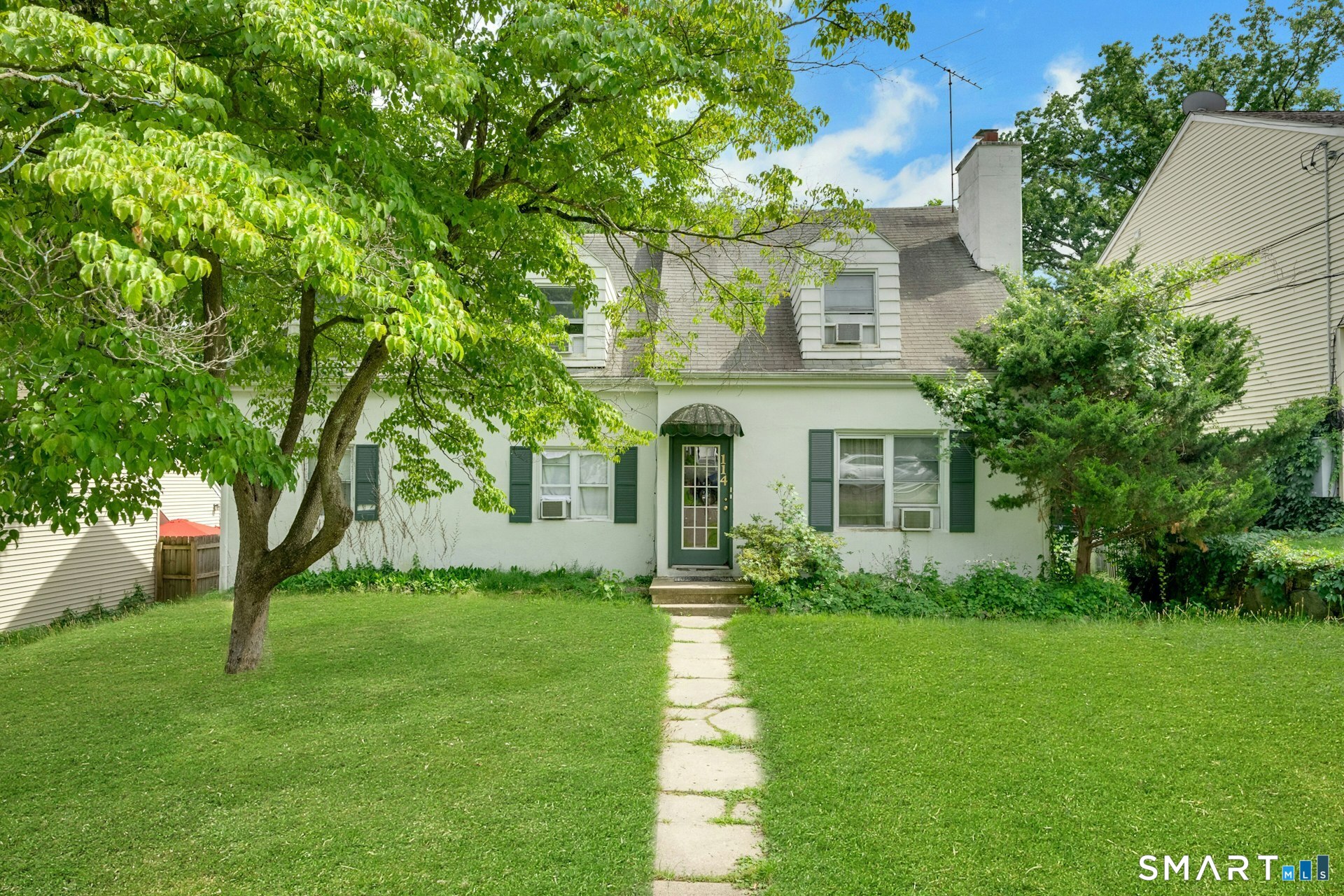 114 Pine Hill Avenue, Stamford, CT 06906 | For Sale at $895,000