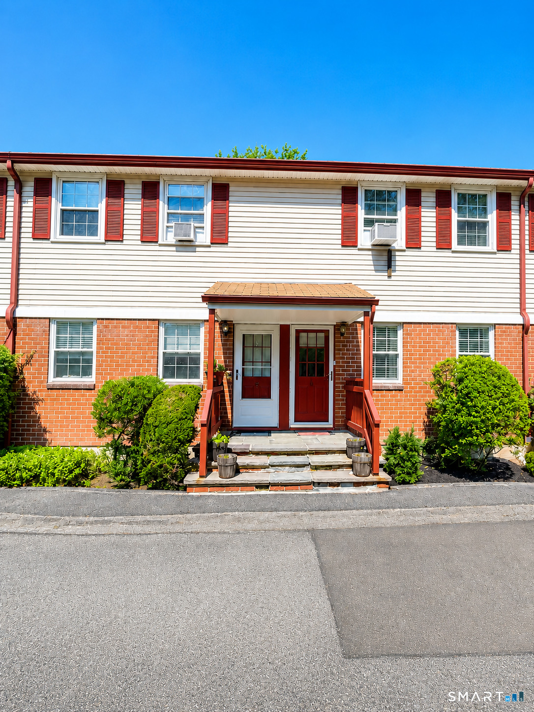 1283 Hope Street, 4, Stamford, CT 06907 | For Sale at $429,000