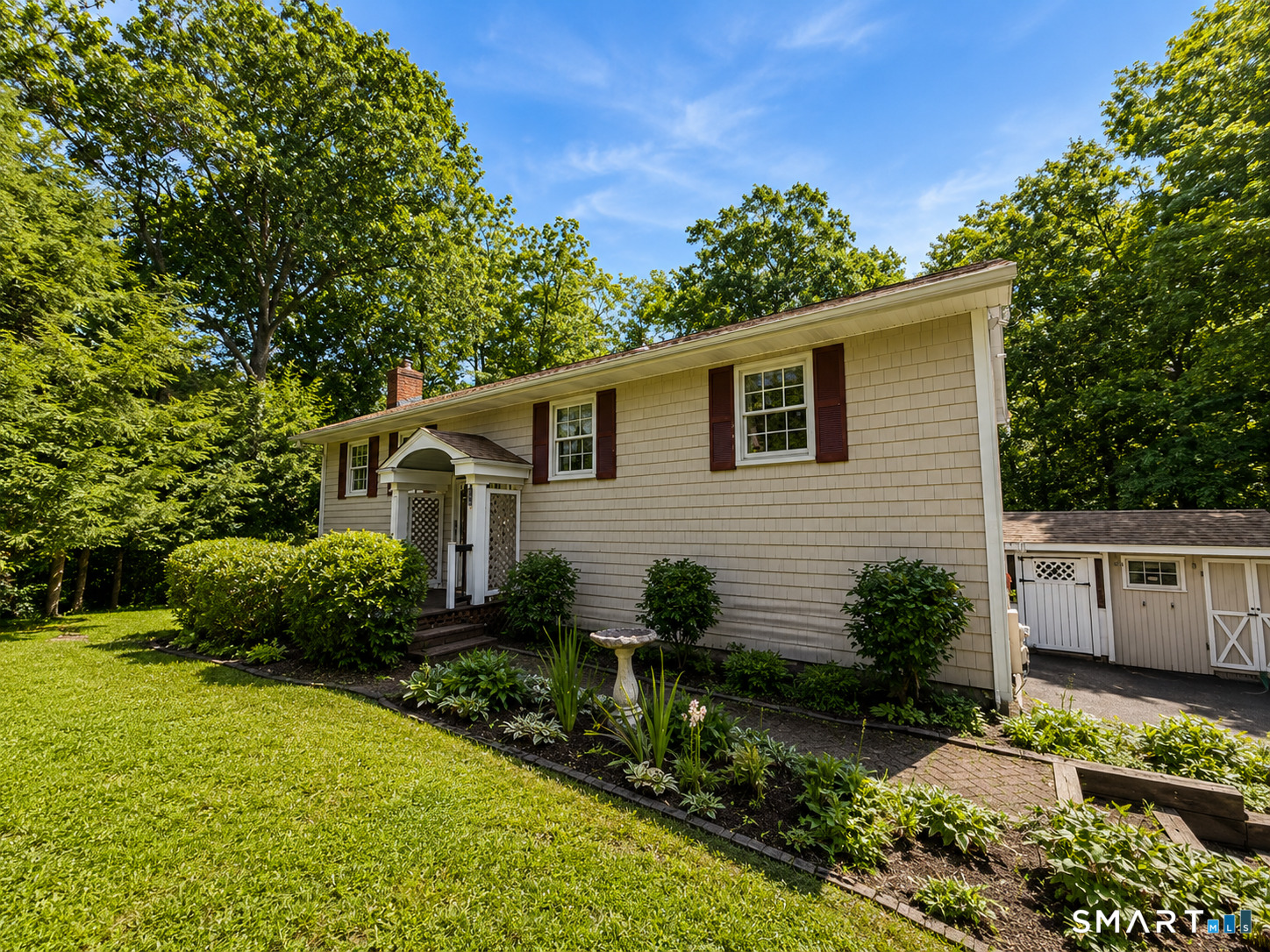 253 Great Plain Road, Danbury, CT 06811 | For Sale at $550,000