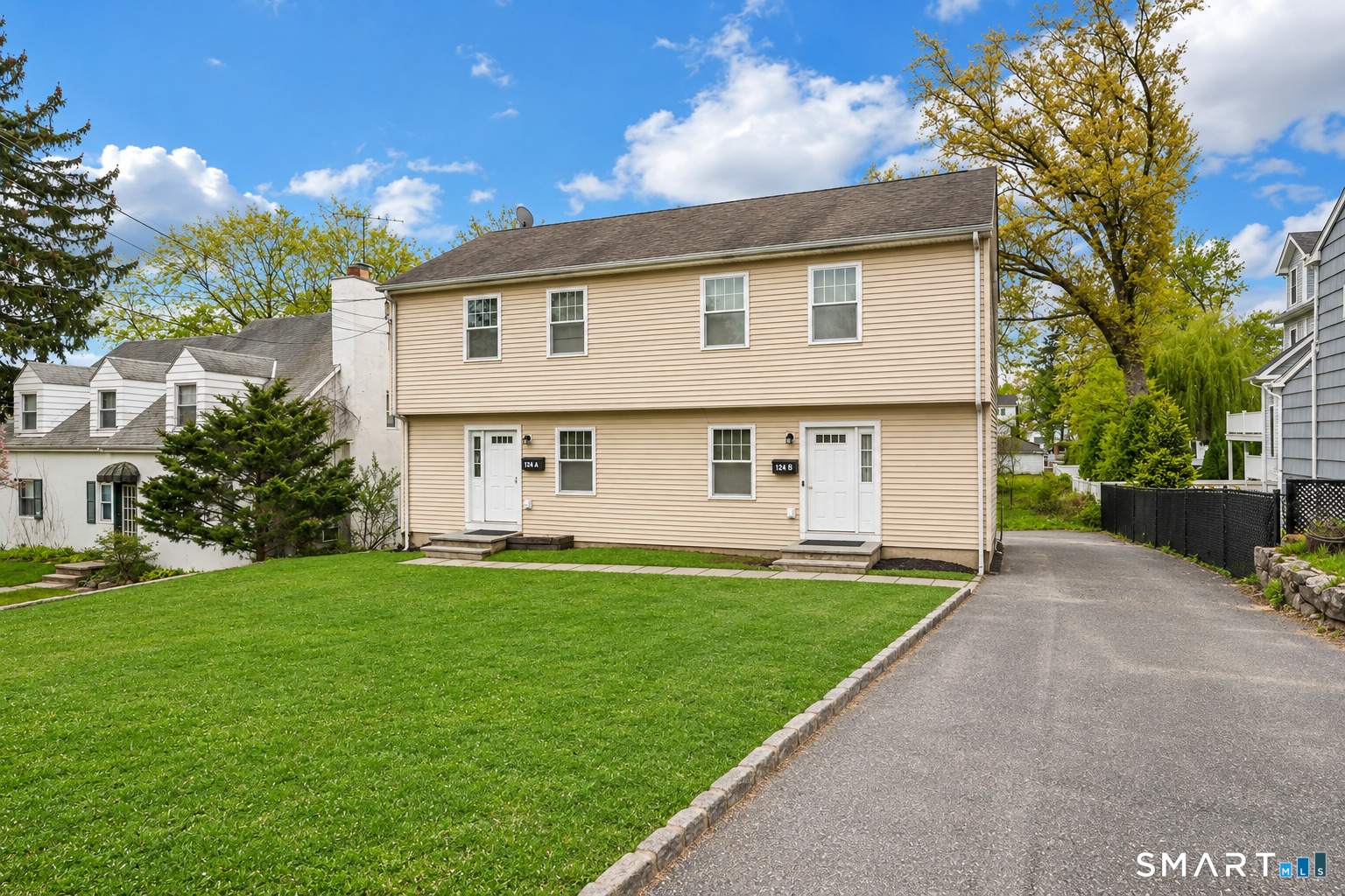 124 Pine Hill Avenue, Stamford, CT 06906 | For Sale at $1,095,000