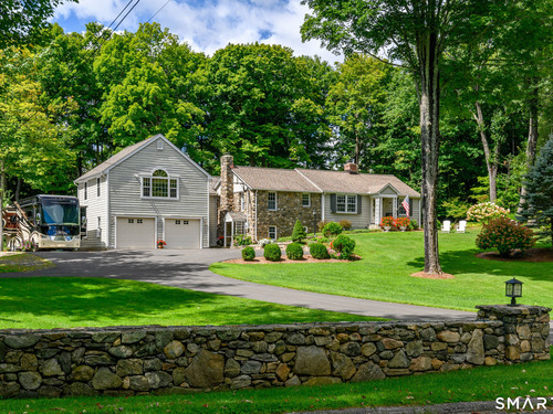 single family home for sale located at 141 Head Of Meadow Road, Newtown, CT 06470