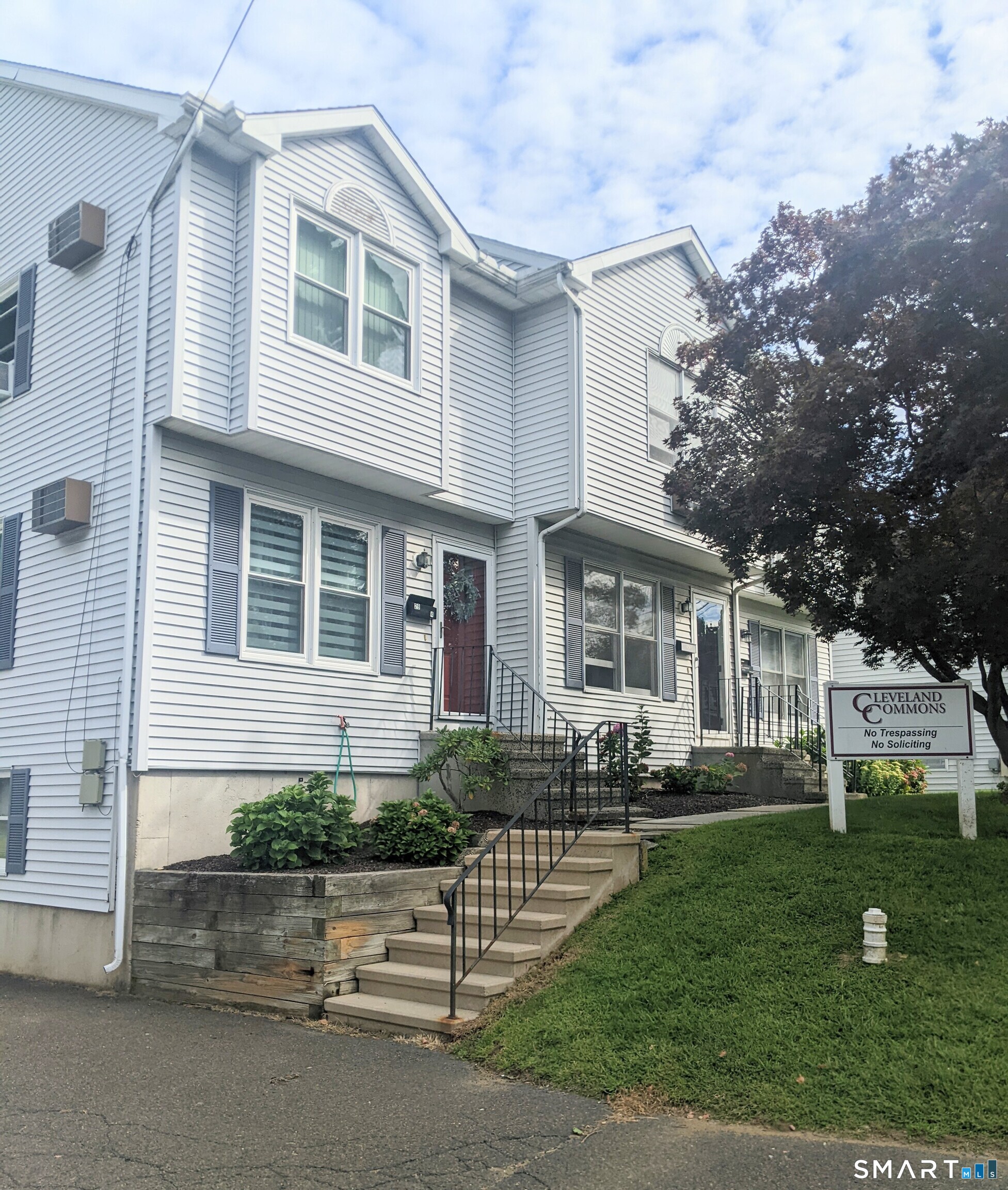 29 Cleveland Street, 5, Danbury, CT 06810 | For Sale at $359,900