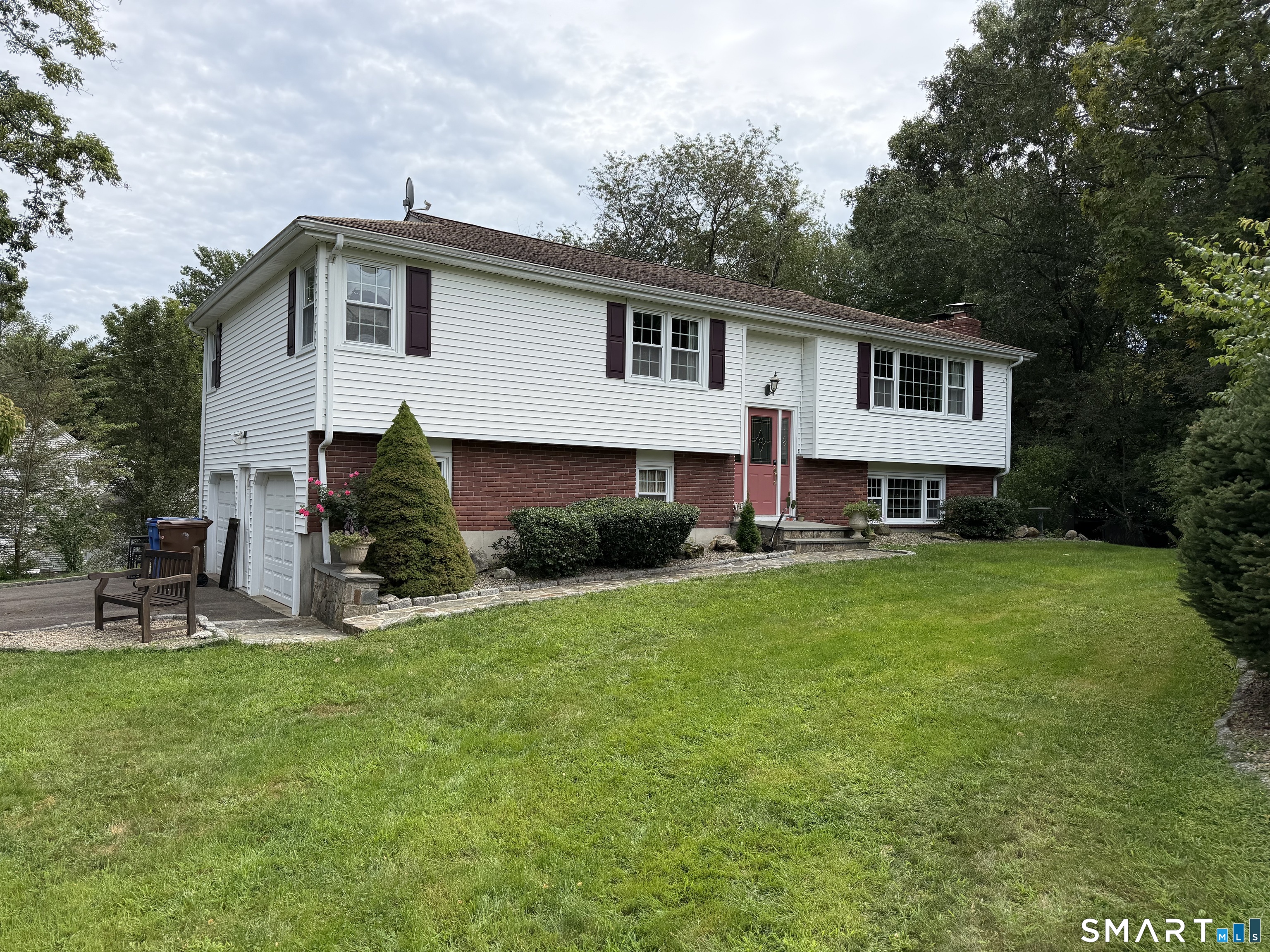 3 Poe Place, Shelton, CT 06484 | For Sale at $560,000