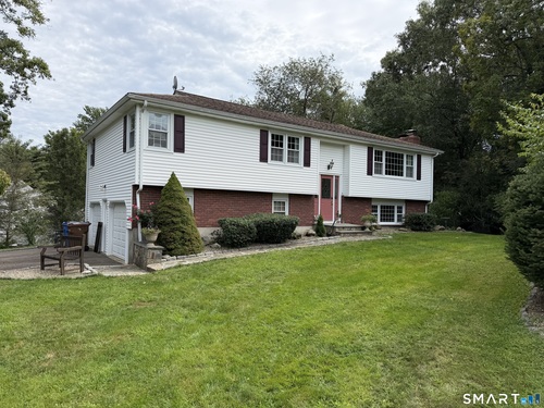  single family home for sale located at 3 Poe Place, Shelton, CT 06484