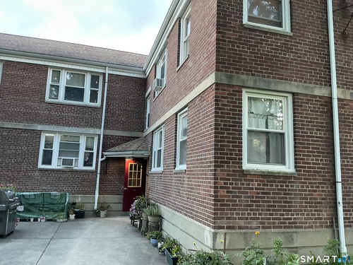  co-op home for sale located at 340 North Bishop, Bld 95 Avenue, 28, Bridgeport, CT 06610
