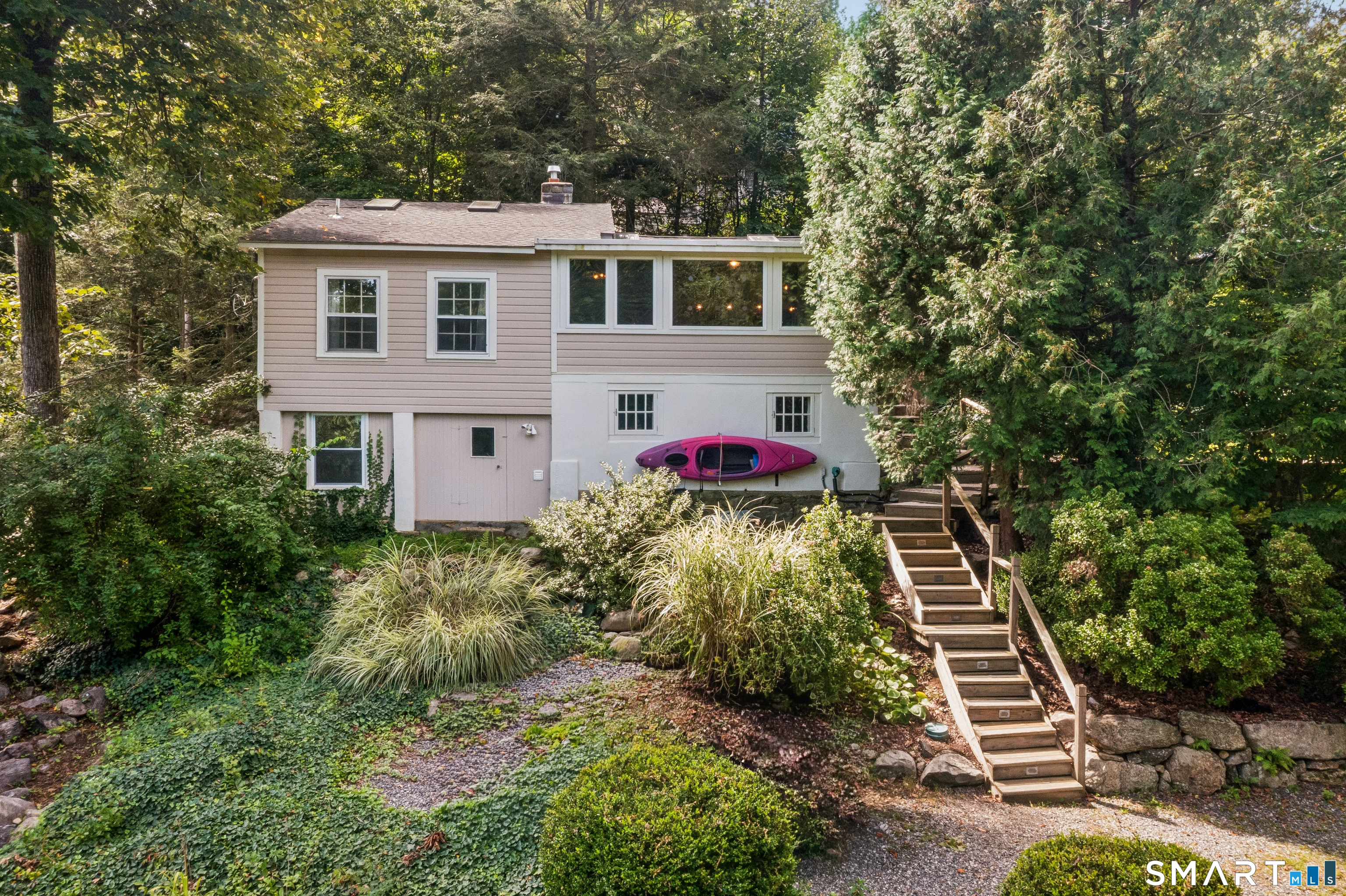 1 Algonquin Trail, Newtown, CT 06482 | For Sale at $549,900