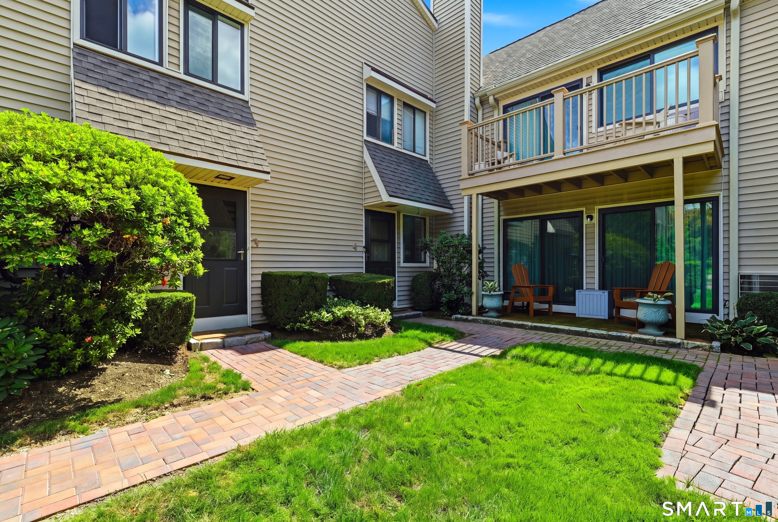 377 Glenbrook Road, 3, Stamford, CT 06906 | For Sale at $499,000