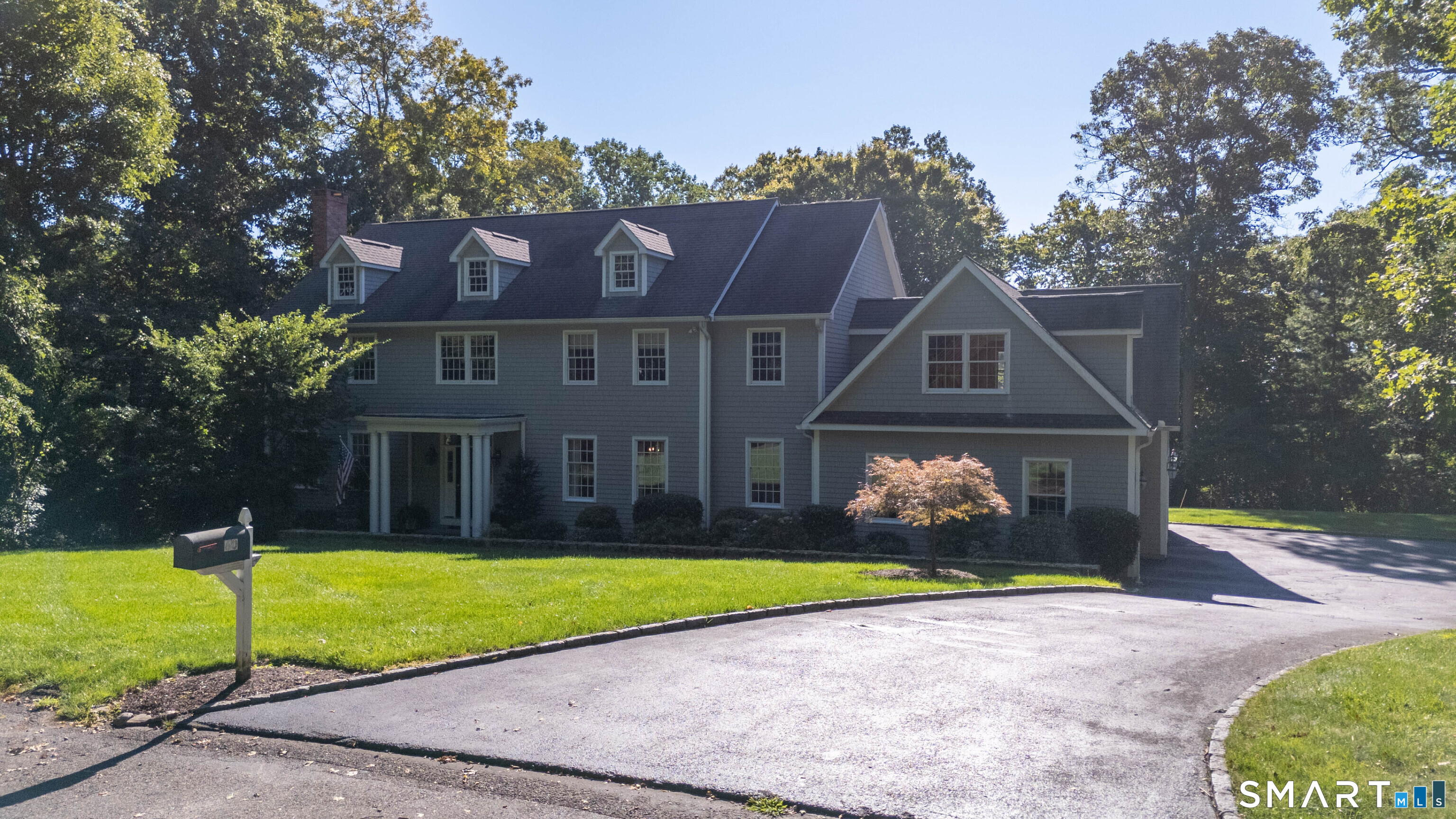 60 Bridle Trail, Fairfield, CT 06824 | For Sale at $1,899,000