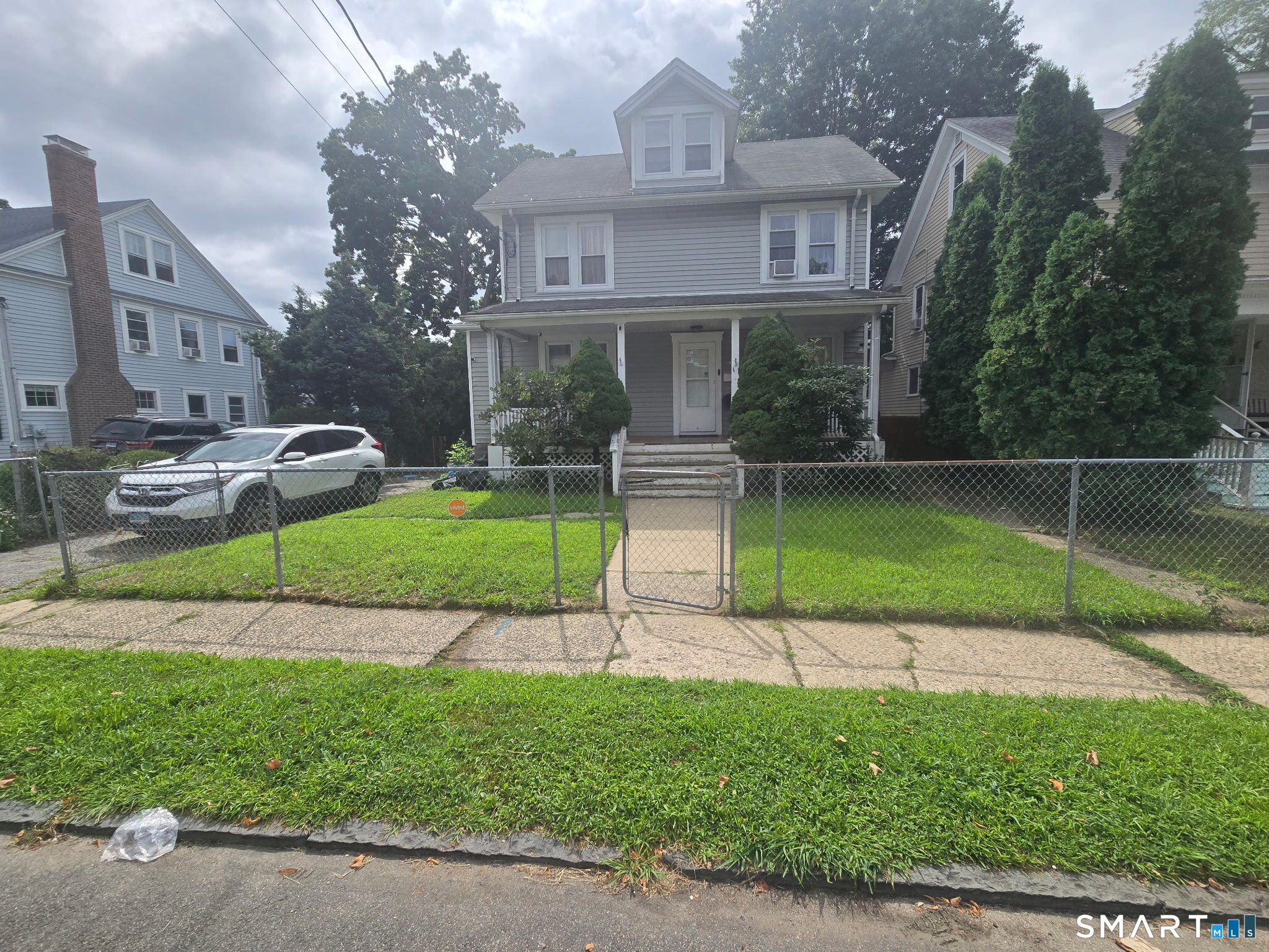 839 Cleveland Avenue, Bridgeport, CT 06604 | For Sale at $399,000
