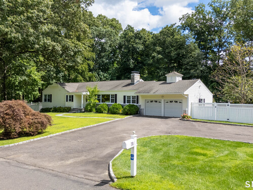  single family home for sale located at 70 Blanchard Road, Easton, CT 06612