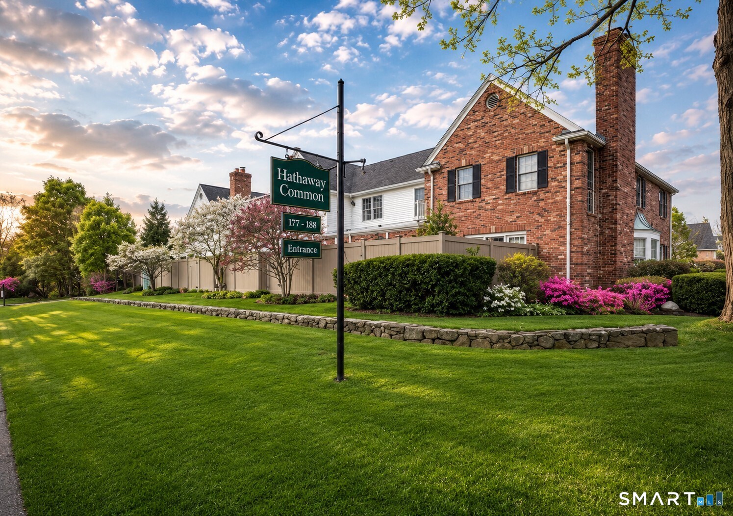 179 South Avenue, 9, New Canaan, CT 06840 | For Sale at $1,399,000