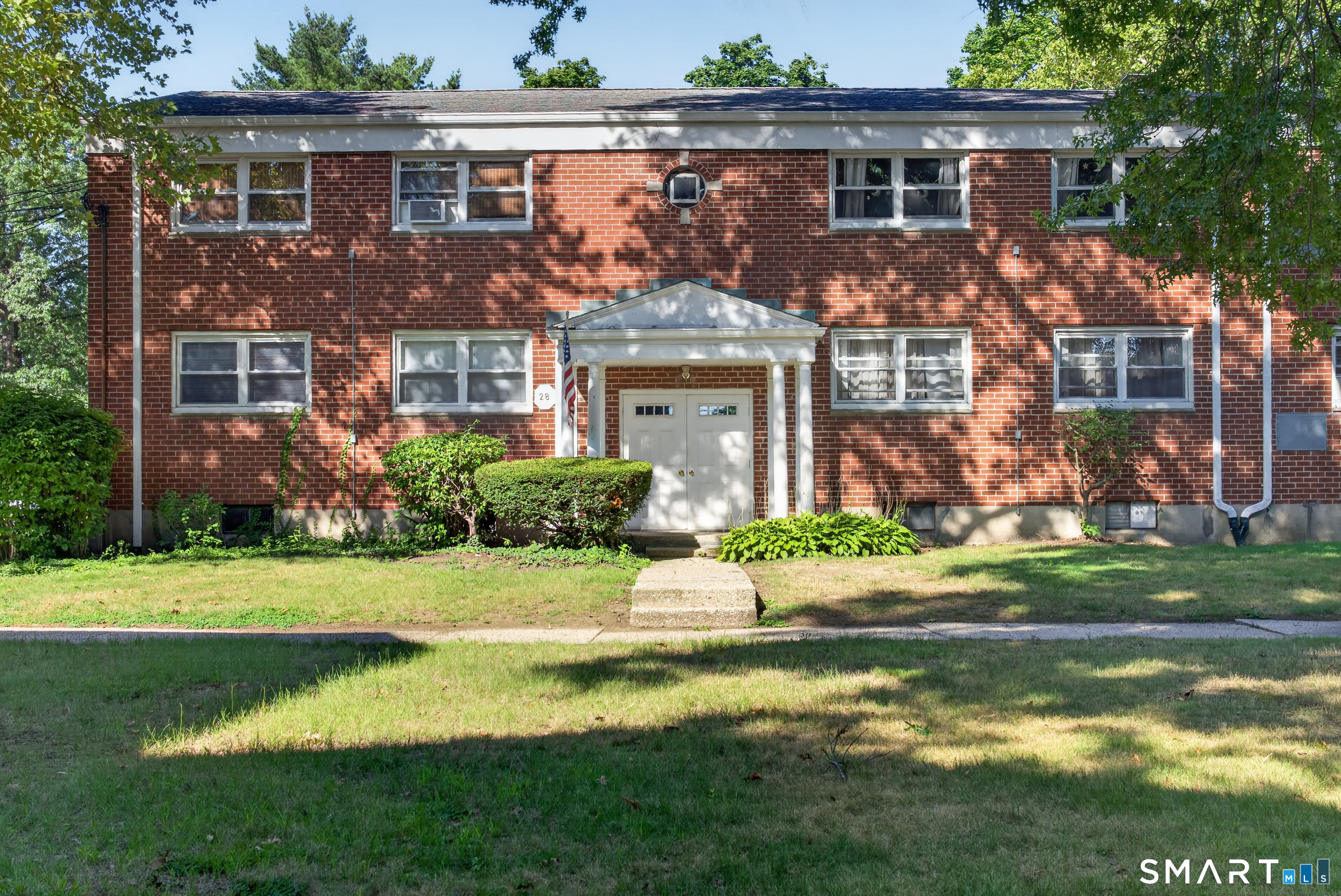28 Courtland Avenue, 1, Stamford, CT 06902 | For Sale at $196,500