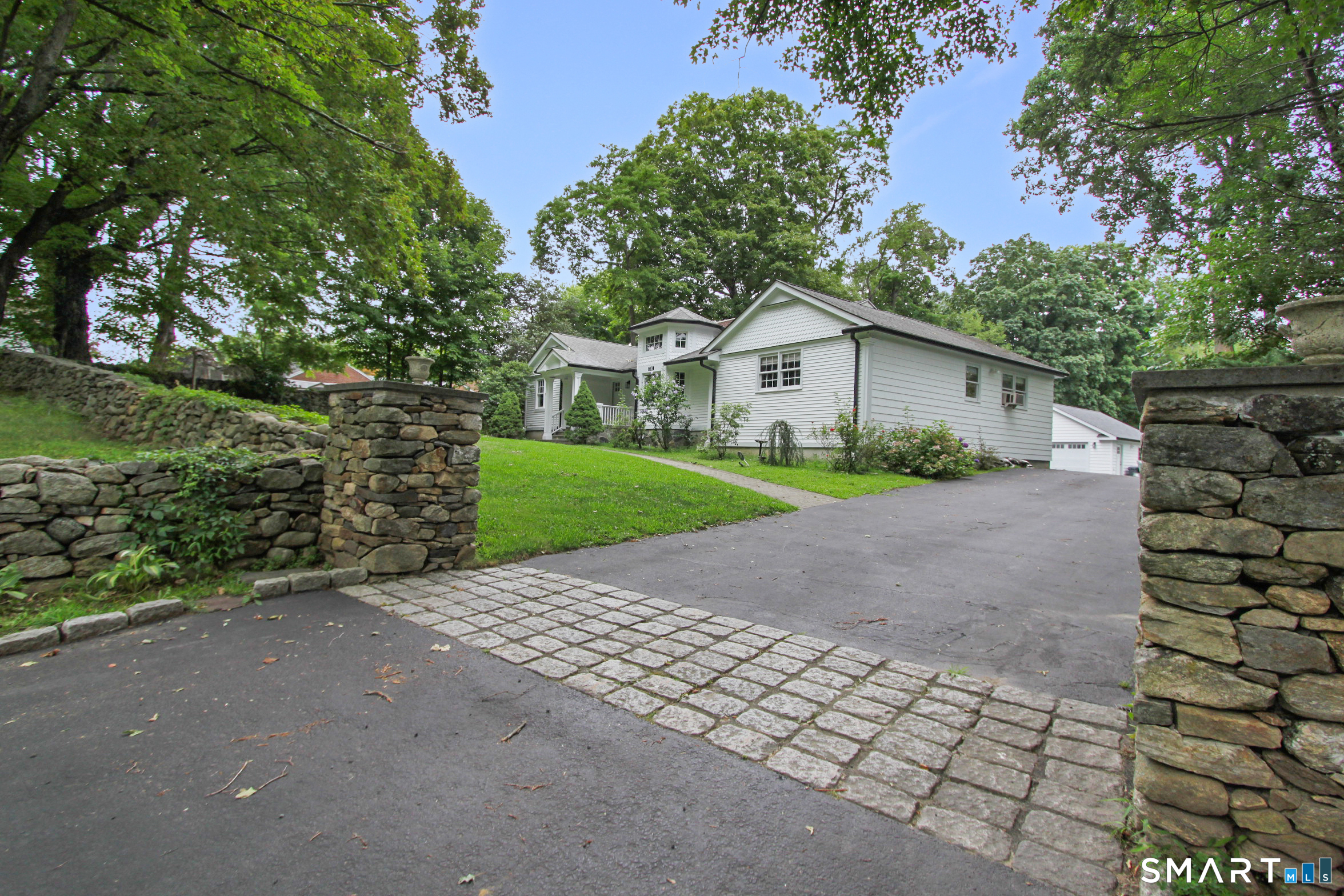 310 Plattsville Road, Trumbull, CT 06611 | For Sale at $899,900