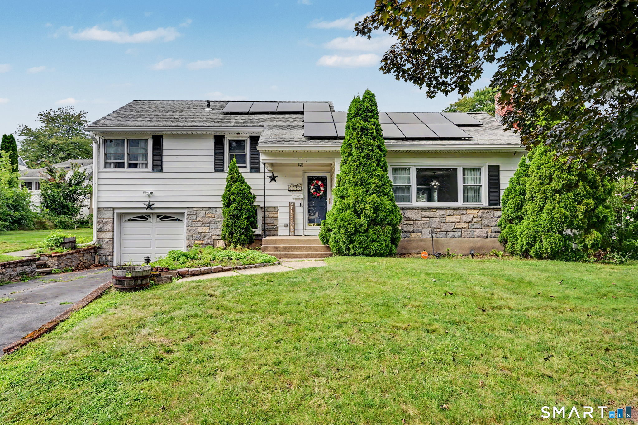 170 Hollywood Avenue, Stratford, CT 06614 | For Sale at $495,995