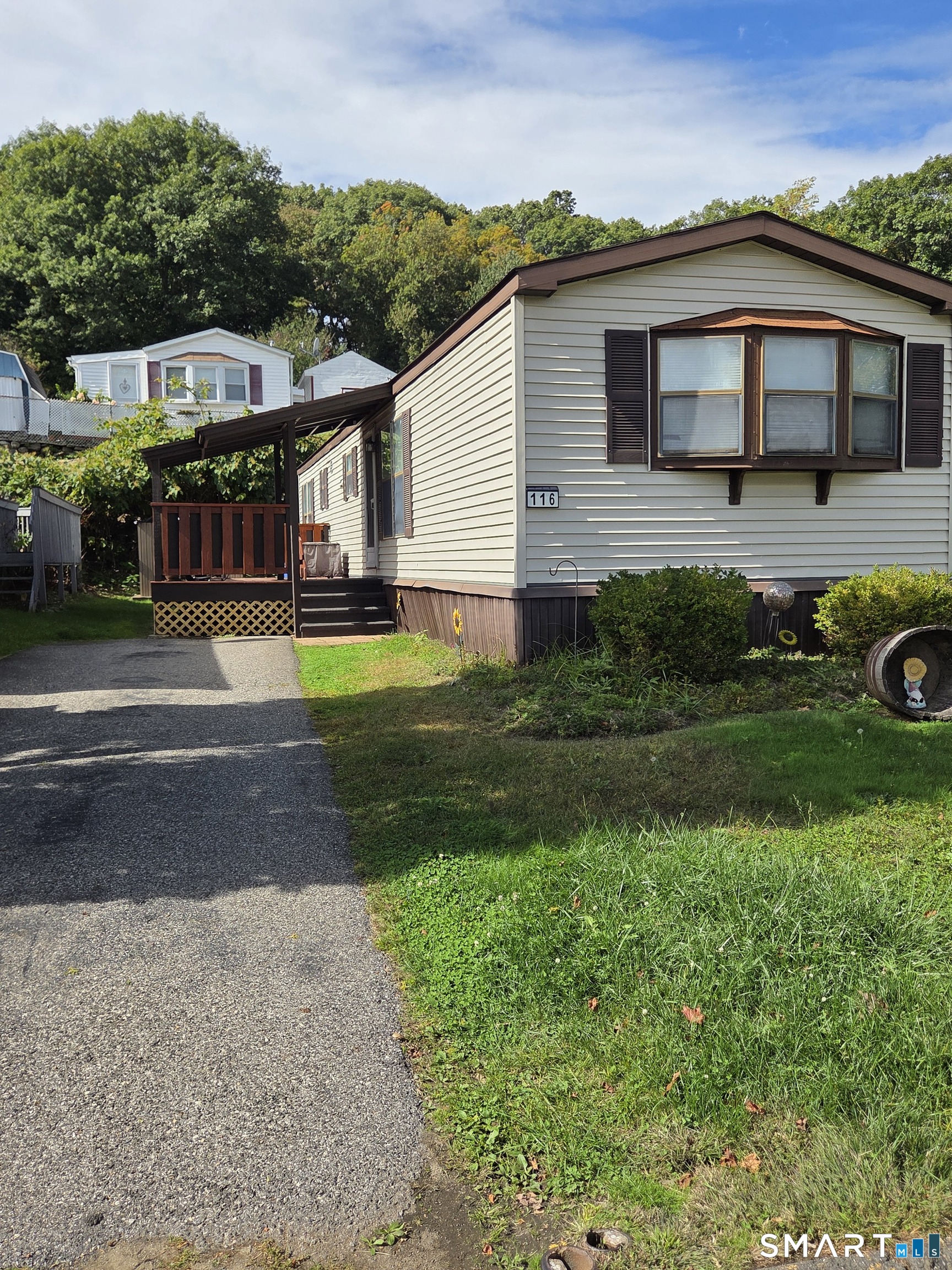 116 Woodland Park, Shelton, CT 06484 | For Sale at $179,900