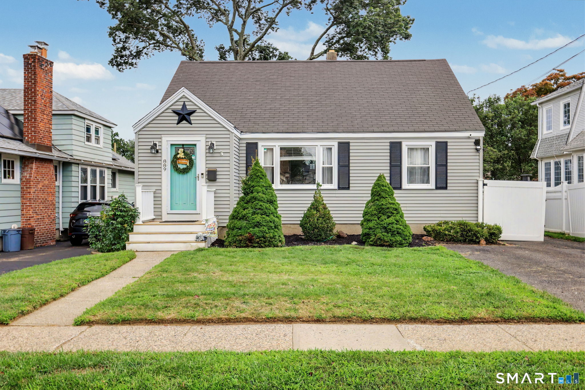 889 Wilcoxson Avenue, Stratford, CT 06614 | For Sale at $480,000