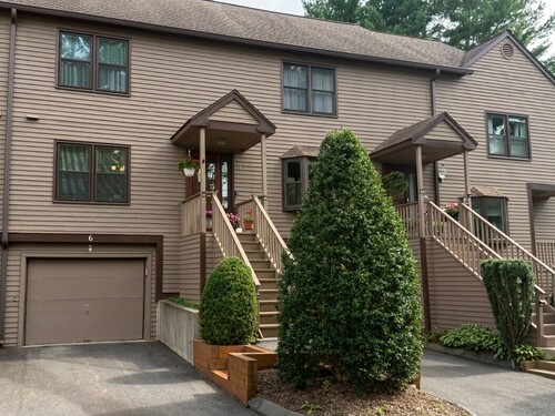  townhouse condo for sale located at 6 Juniper Circle, 6, Monroe, CT 06468