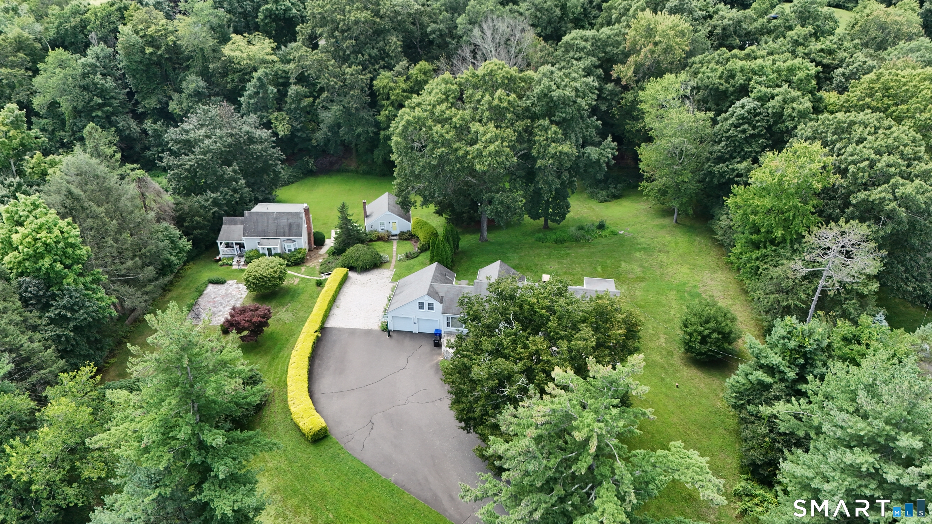 94 Obtuse Road South, Brookfield, CT 06804 | For Sale at $1,195,000
