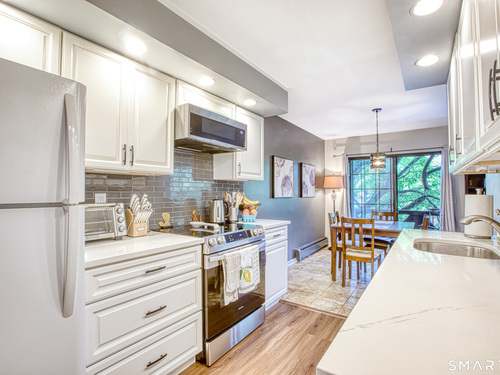  condo home for sale located at 50 Aiken Street, 393, Norwalk, CT 06851