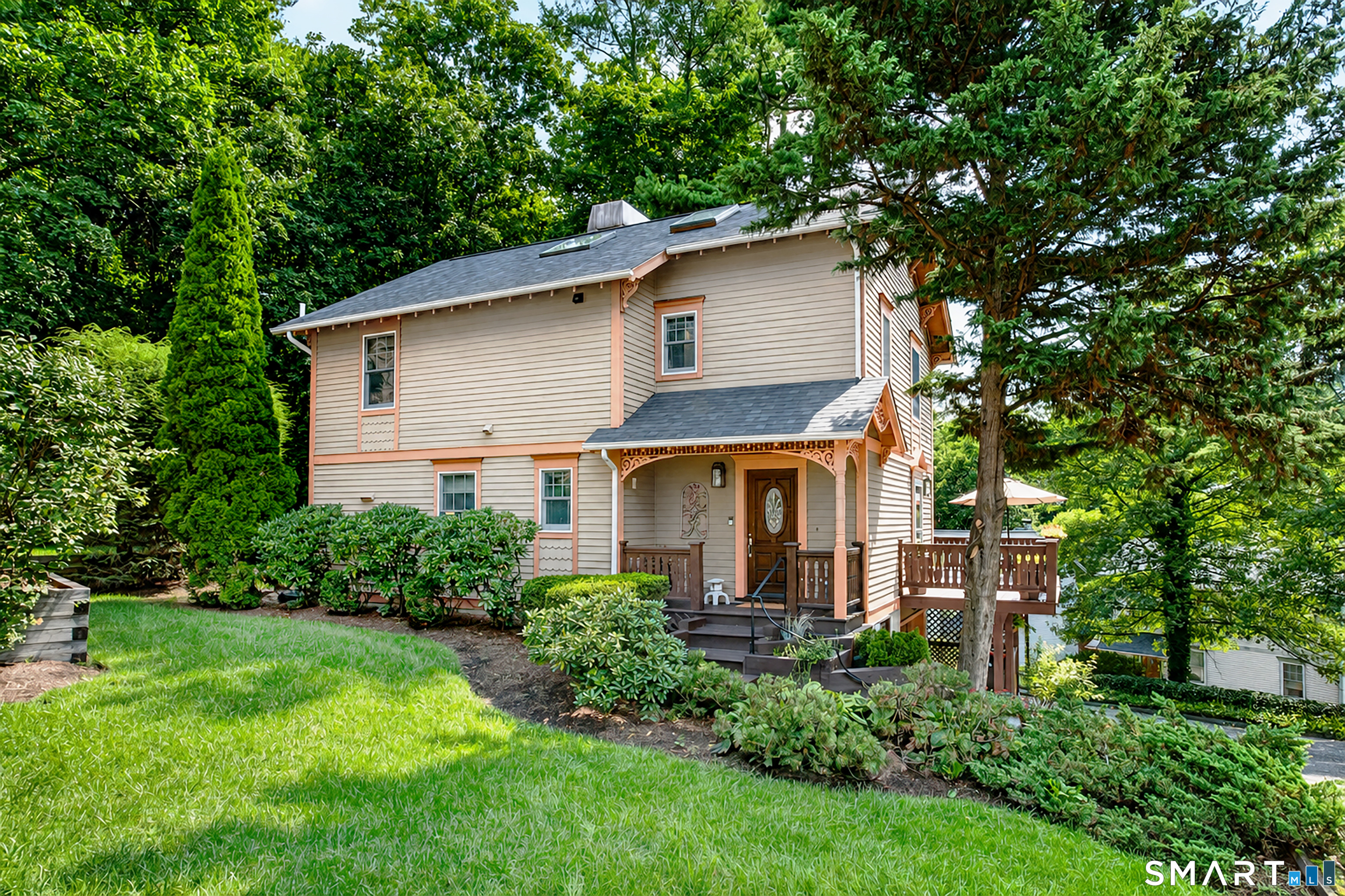 23 Blue Mountain Ridge, 23, Norwalk, CT 06851 | For Sale at $699,000