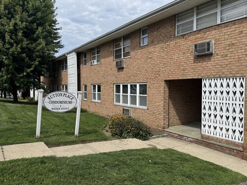  condo home for sale located at 1 Walter Avenue, 10, Norwalk, CT 06851