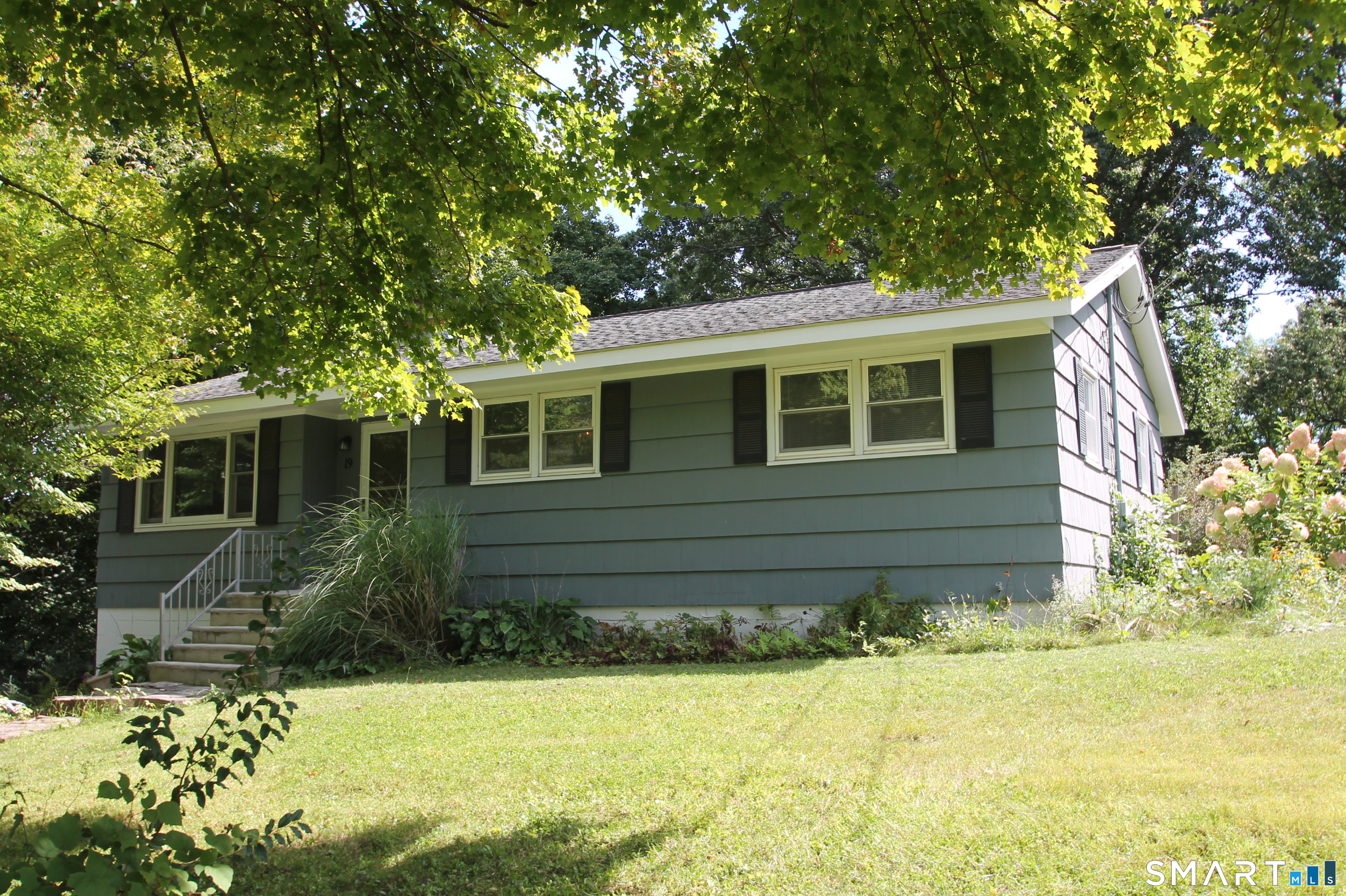 19 Hickory Lane, Shelton, CT 06484 | For Sale at $454,000