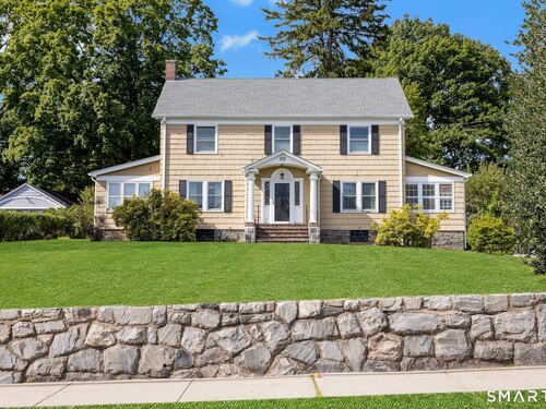  single family home for sale located at 172 Fifth Street, Stamford, CT 06905