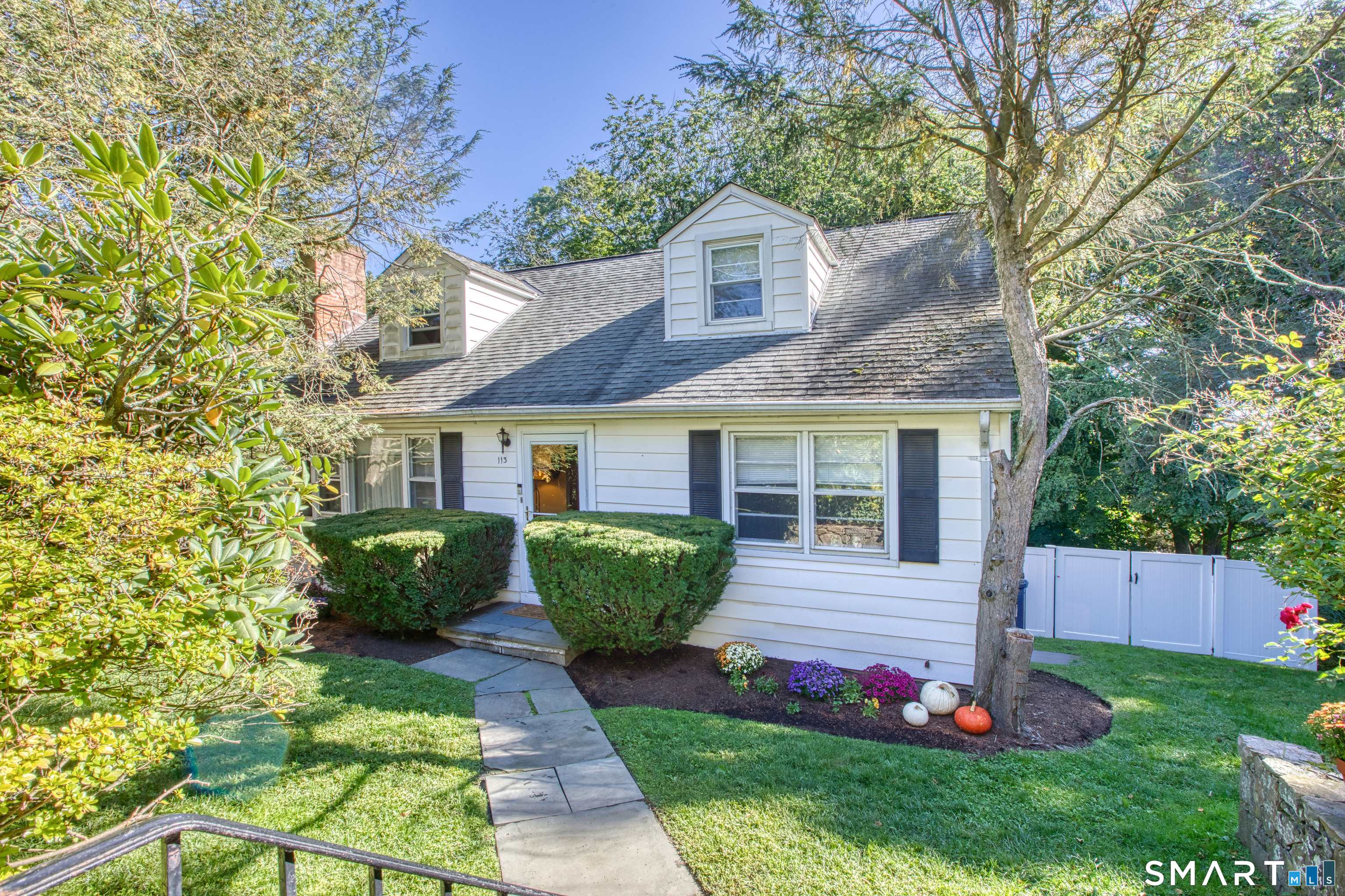 113 Pilgrim Drive, Greenwich, CT 06831 | For Sale at $949,000
