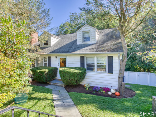  single family home for sale located at 113 Pilgrim Drive, Greenwich, CT 06831
