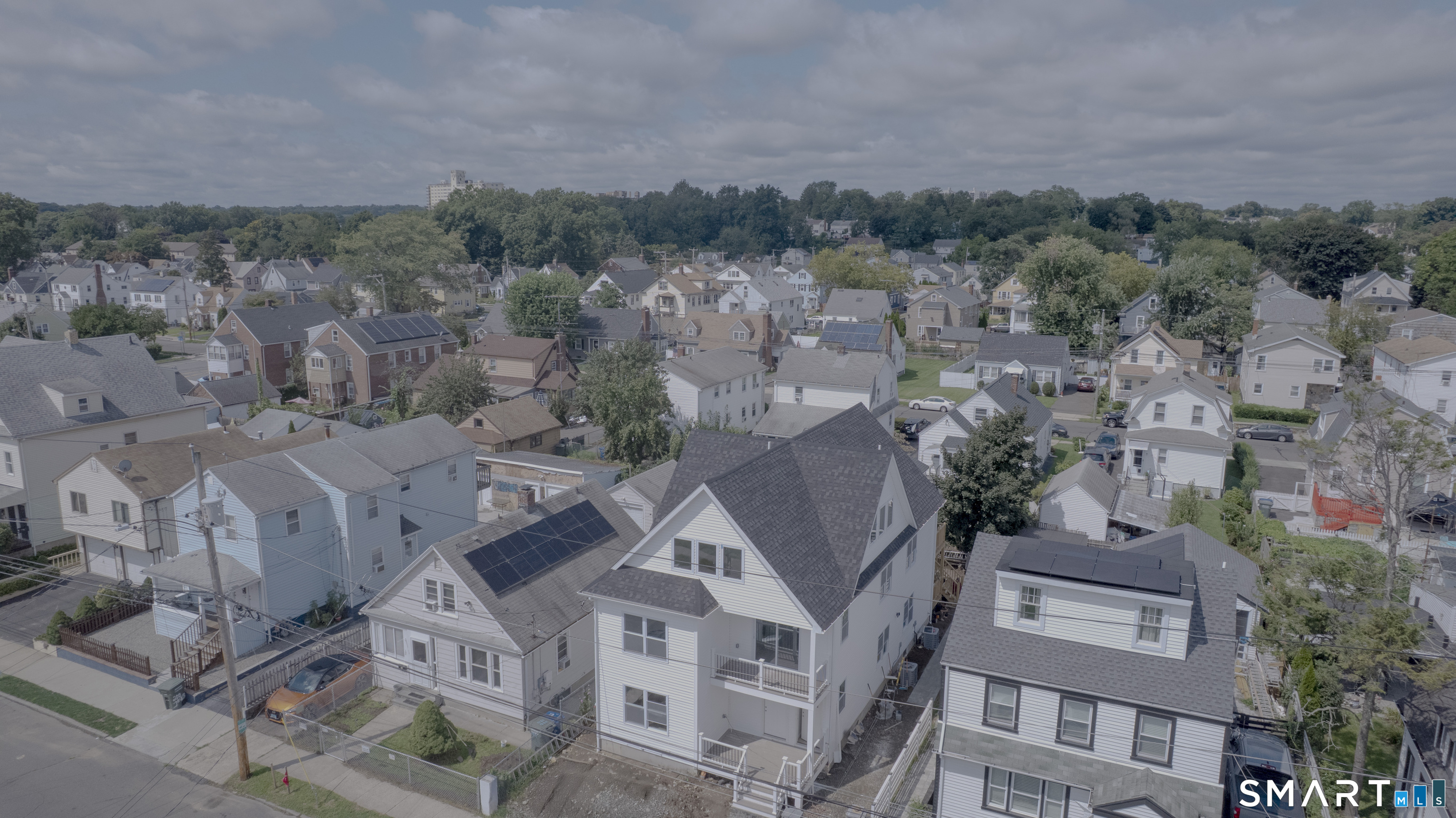 186 Jackson Avenue, Bridgeport, CT 06606 | For Sale at $850,000