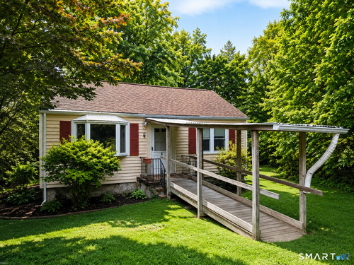  single family home for sale located at 8 Darien Road, New Fairfield, CT 06812
