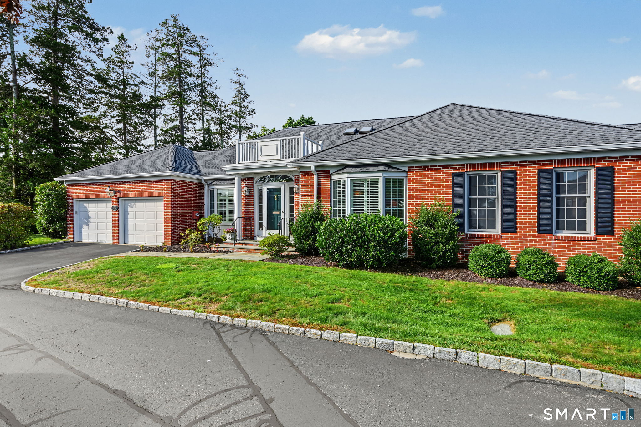 39 Bank Street, 39, New Canaan, CT 06840 | For Sale at $2,495,000