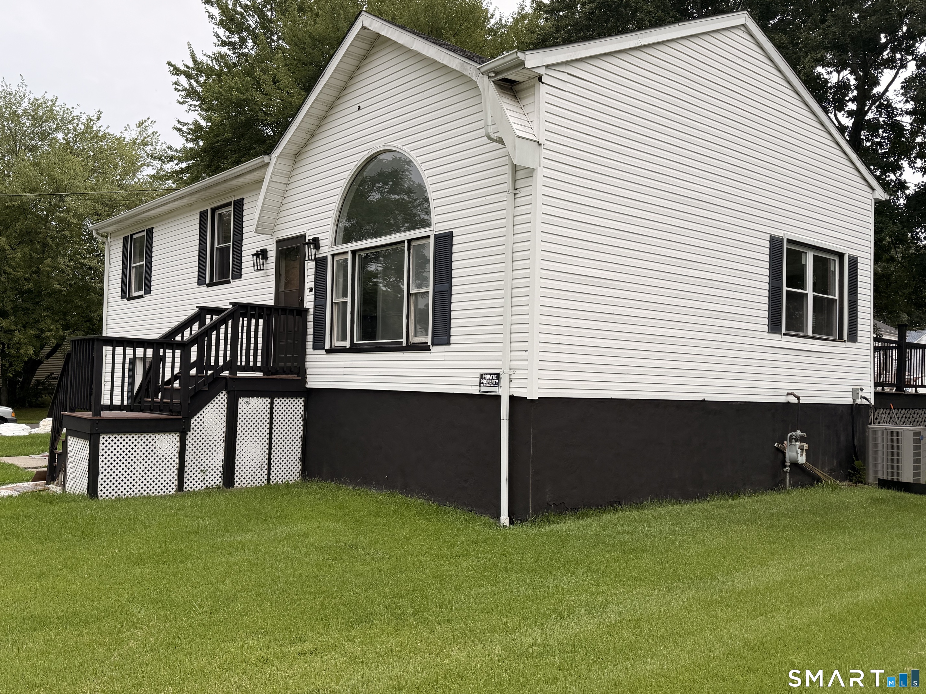 255 Platt Street, Bridgeport, CT 06606 | For Sale at $430,000