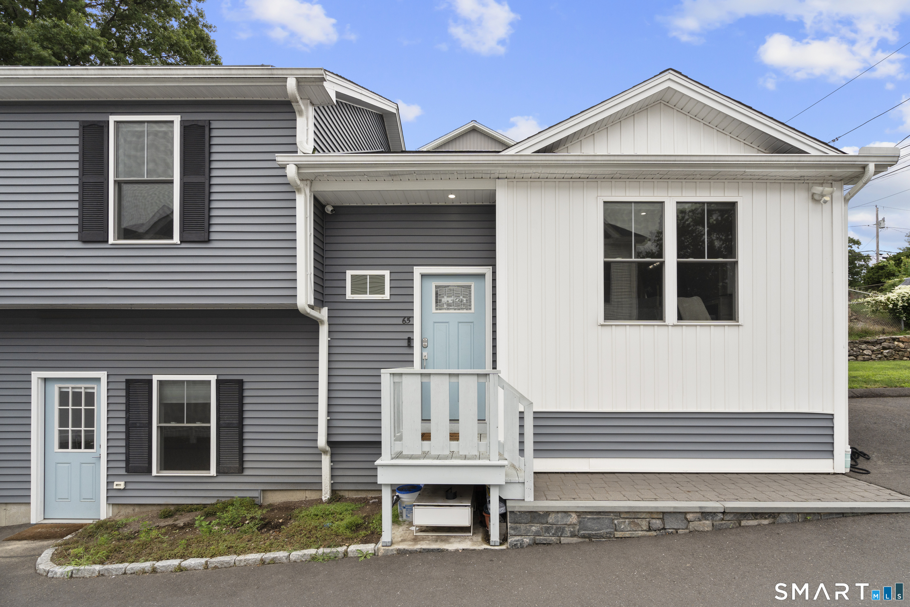 65 Sterling Street, Fairfield, CT 06825 | For Sale at $750,000
