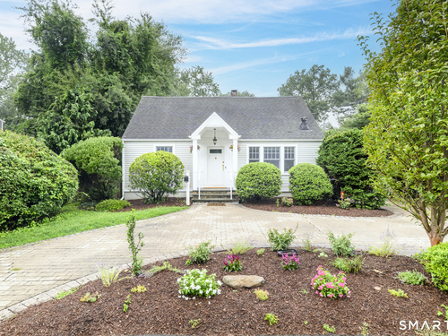  single family home for sale located at 271 Jeniford Road, Fairfield, CT 06824