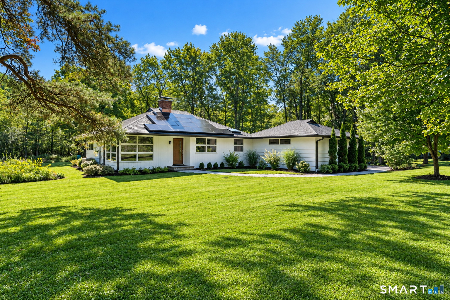326 North Street, Ridgefield, CT 06877 | For Sale at $1,150,000