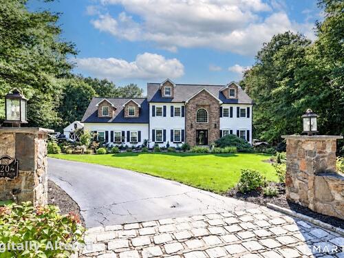  single family home for sale located at 20 Bridle Path Trail, Newtown, CT 06470