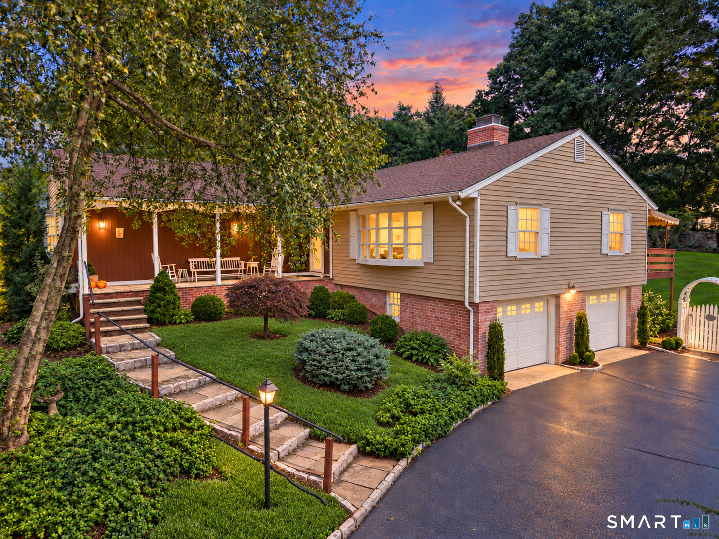 4 Lookout Lane, Westport, CT 06880 | For Sale at $1,699,000