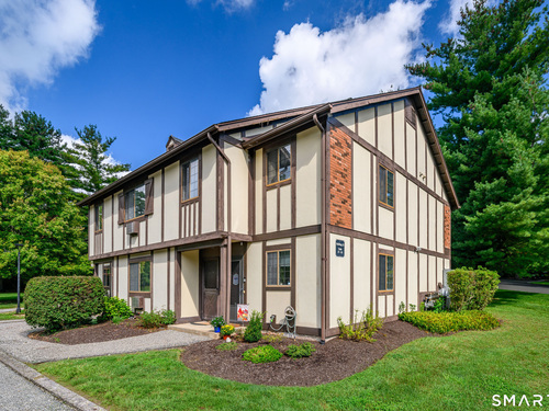  condo home for sale located at 19 Eden Court, 19, Brookfield, CT 06804