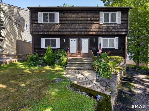  condo home for sale located at 9 Edgewood Street, a, Norwalk, CT 06854