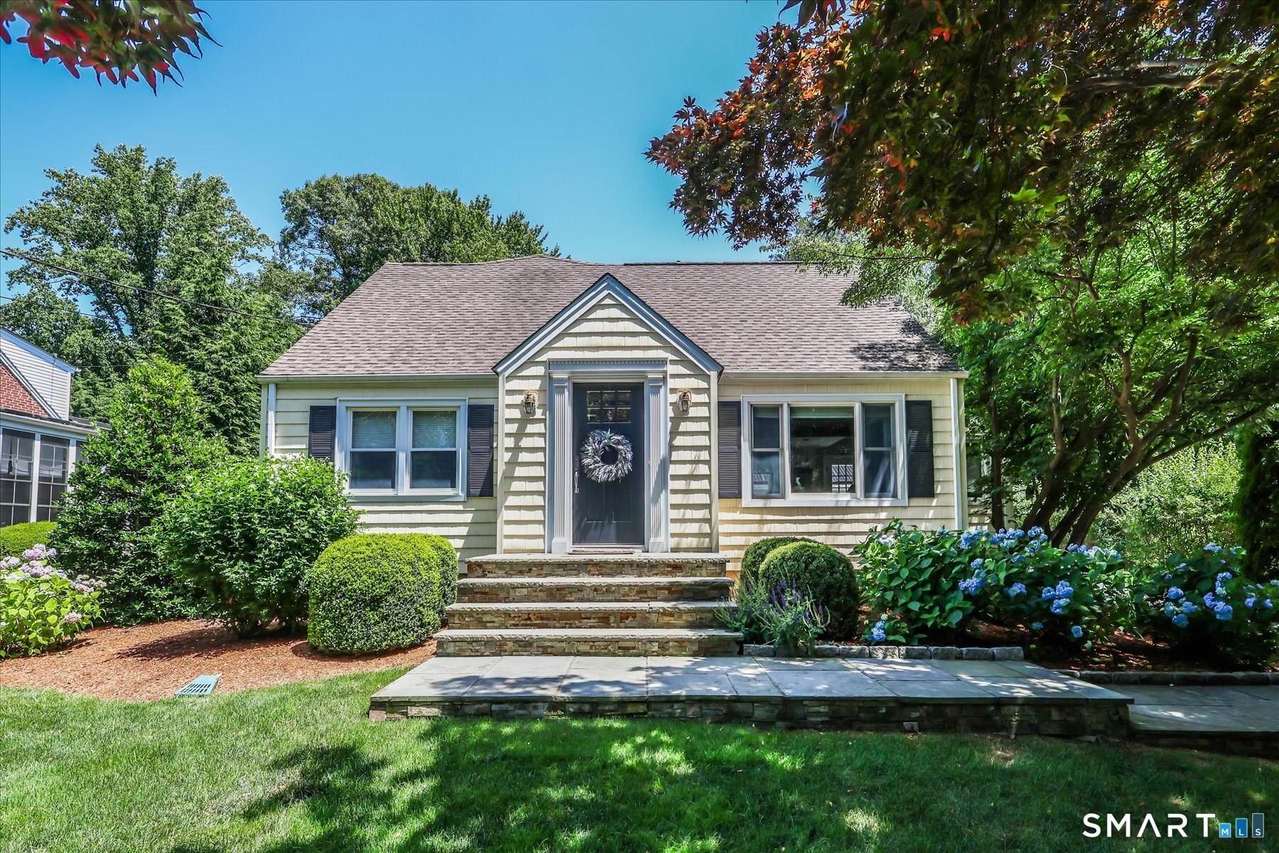 30 Oriole Lane, Trumbull, CT 06611 | For Sale at $775,000