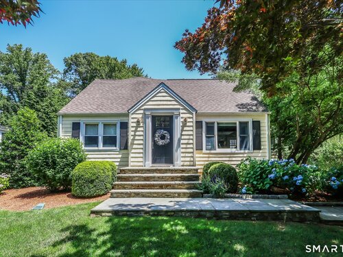  single family home for sale located at 30 Oriole Lane, Trumbull, CT 06611