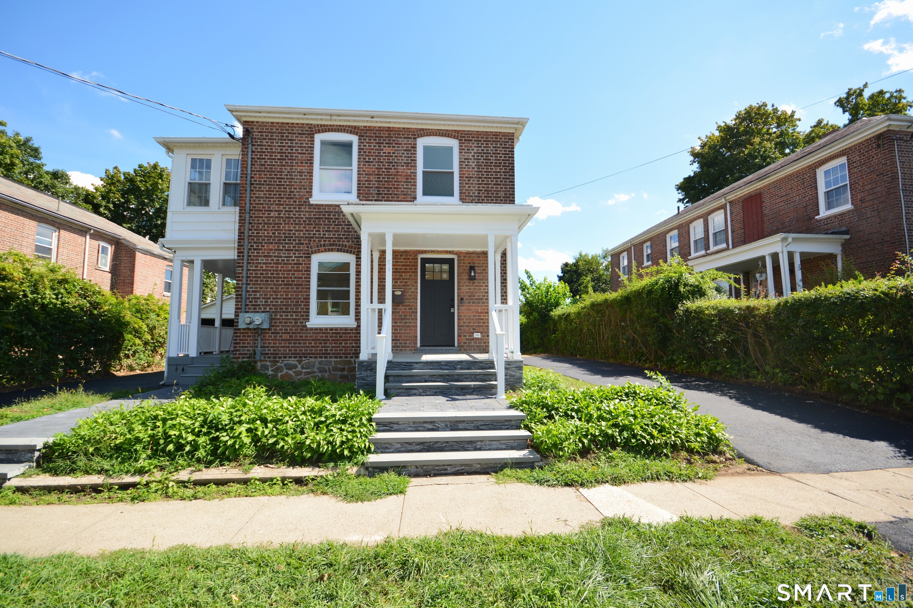 27 Longview Avenue, Fairfield, CT 06824 | For Sale at $895,000