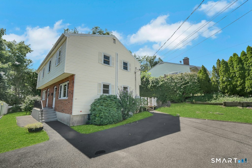 85 Burwood Avenue, Stamford, CT 06902 | For Sale at $845,000
