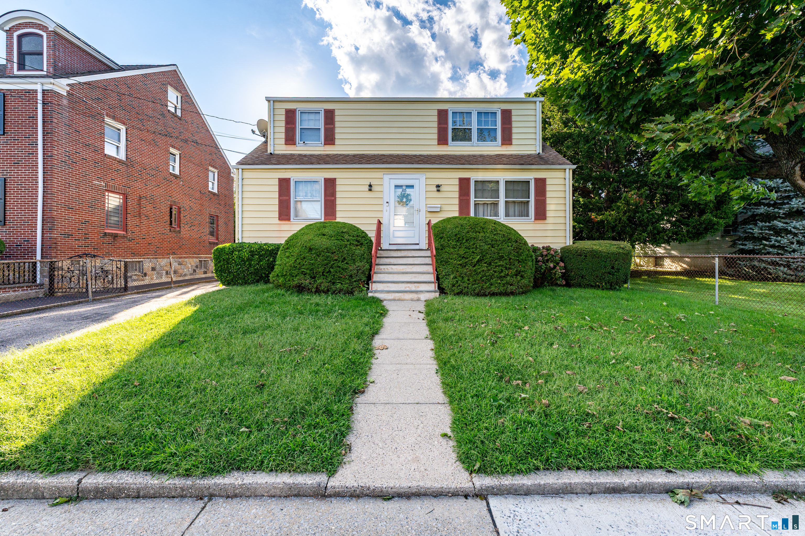 65 Roosevelt Avenue, Stamford, CT 06902 | For Sale at $749,000