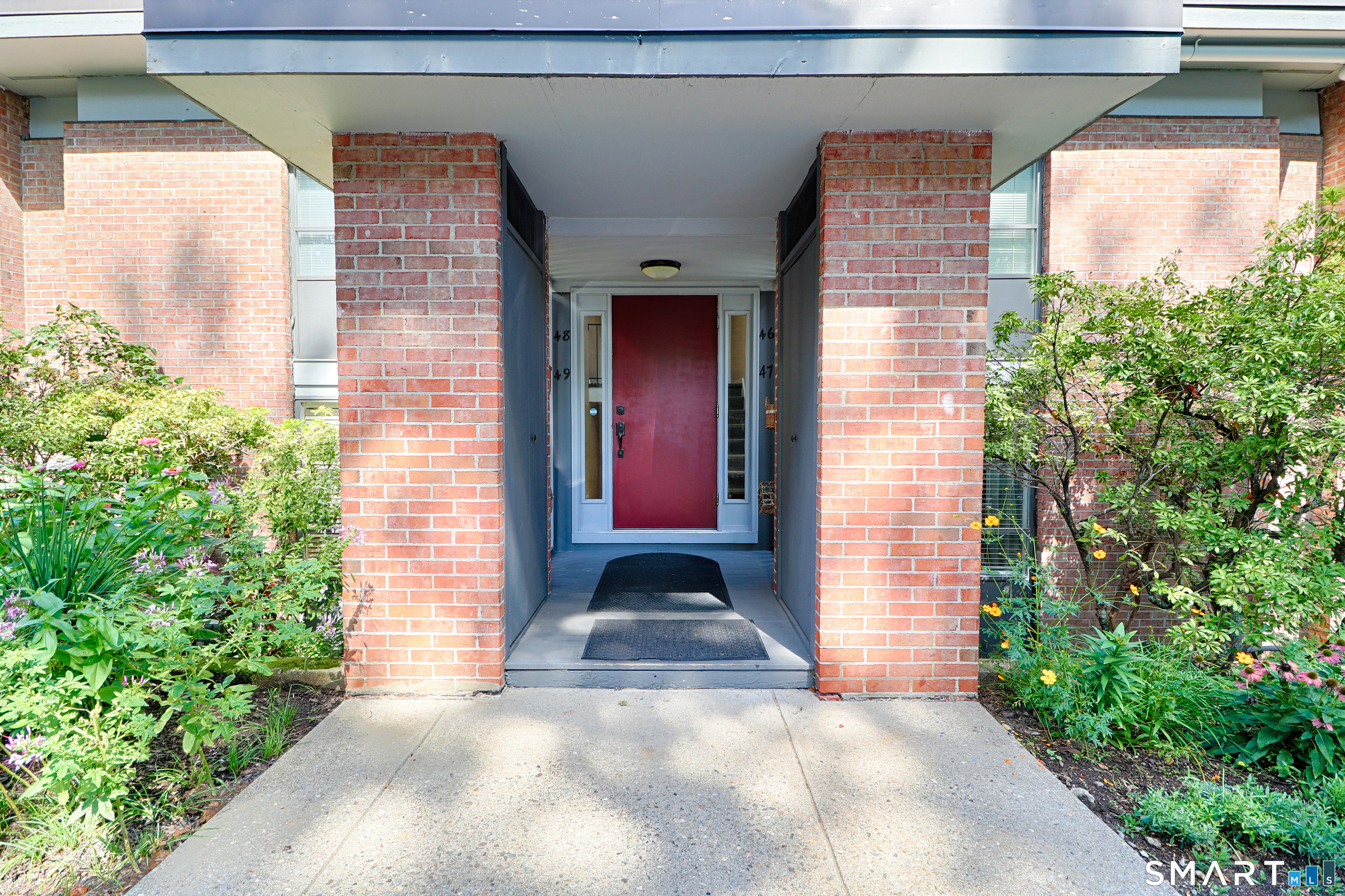 160 Fairfield Woods Road, 48, Fairfield, CT 06825 | For Sale at $389,900