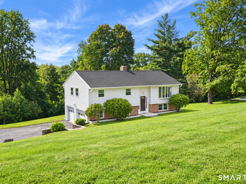  single family home for sale located at 3 Holly Lane, Brookfield, CT 06804